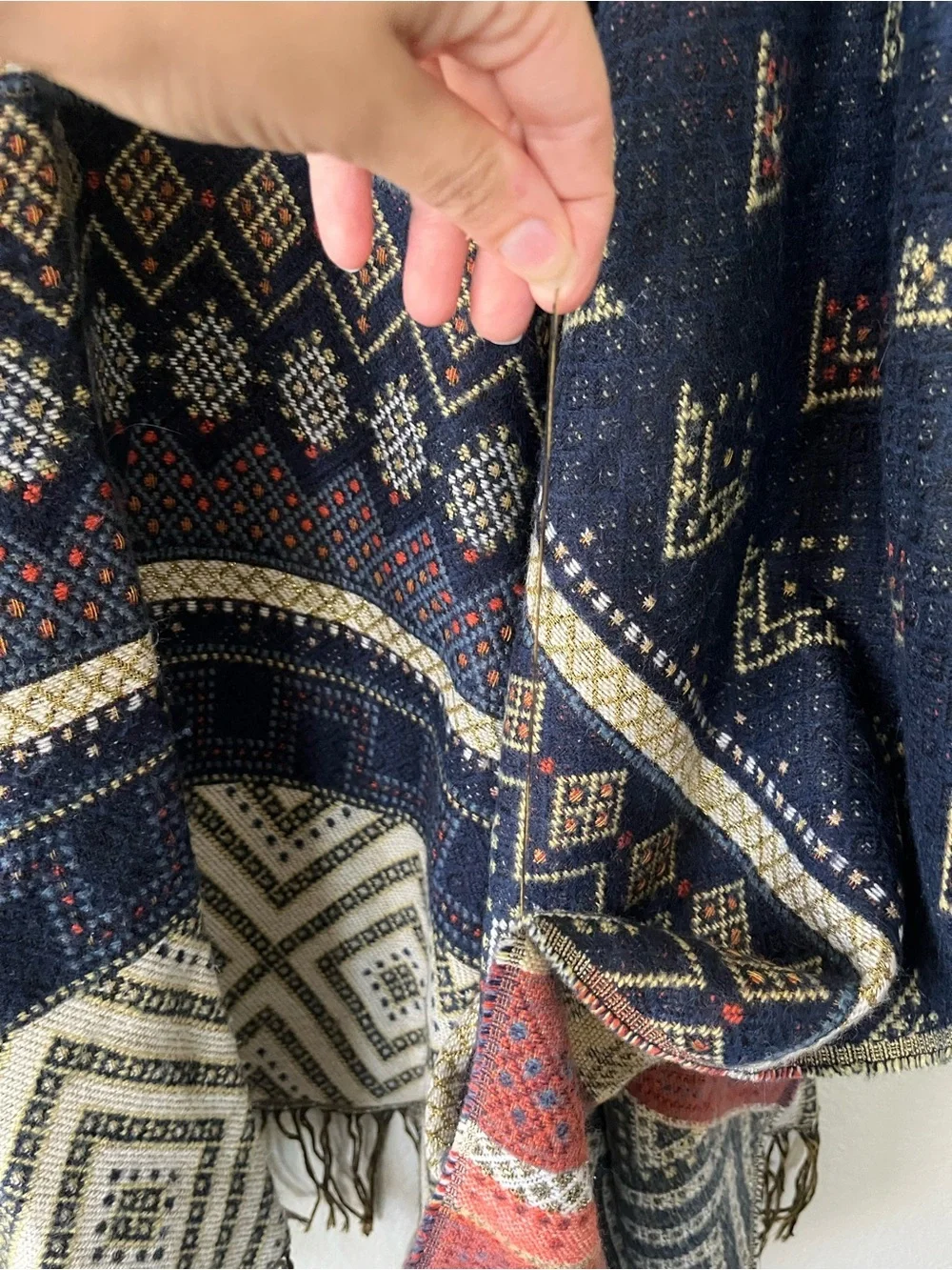 Lovestitch Navy Blue & White Aztec Knit Fringe Poncho Scarf Women's O/S